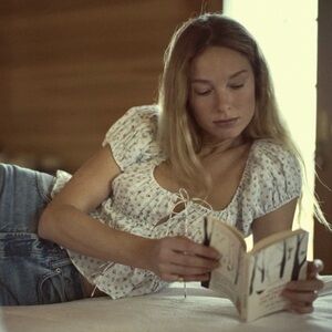 Doen Floral White Blouse